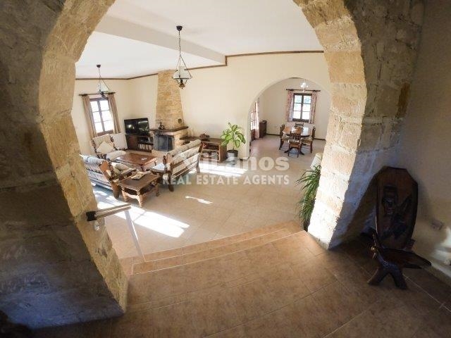 (用于出售) 住宅 花园别墅 || Limassol/Akrounta - 390 平方米, 4 卧室, 590.000€ 