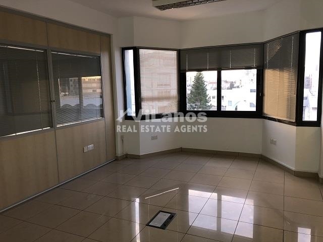 (For Rent) Commercial Office || Limassol/Limassol - 110 Sq.m, 2.000€ 