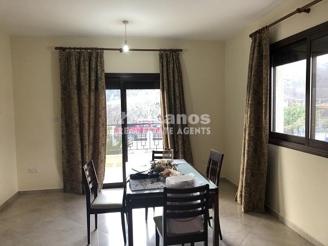 (用于出售) 住宅 独立式住宅 || Limassol/Limnatis - 410 平方米, 8 卧室, 585.000€ 