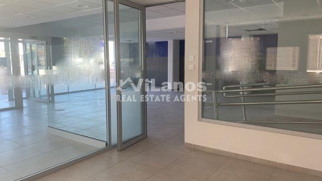 (用于出租) 商业中心 办公室 || Limassol/Limassol - 250 平方米, 3.500€ 
