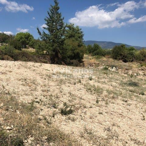 (Προς Πώληση) Αξιοποιήσιμη Γη Οικόπεδο || Λεμεσός/Σιλίκου - 2.327 τ.μ, 117.000€ 