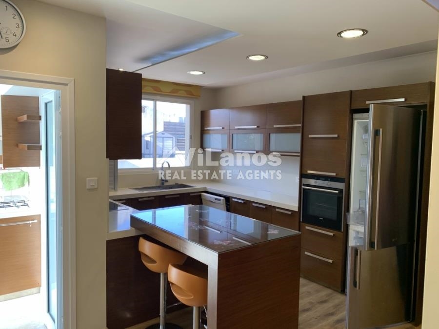 (用于出租) 住宅 单身公寓房 || Limassol/Limassol - 180 平方米, 4 卧室, 1.800€ 