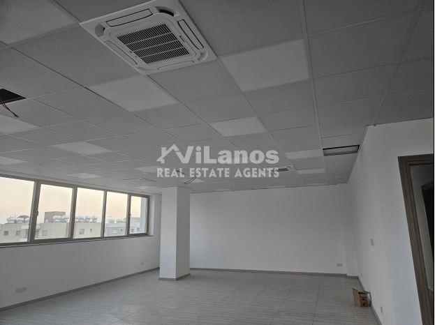 (Προς Ενοικίαση) Επαγγελματικός Χώρος Γραφείο || Λεμεσός/Λεμεσός - 121 τ.μ, 2.500€ 