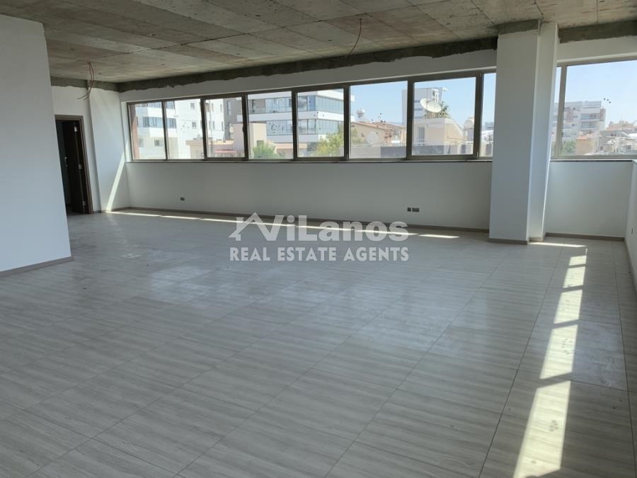 (Προς Ενοικίαση) Επαγγελματικός Χώρος Γραφείο || Λεμεσός/Λεμεσός - 121 τ.μ, 2.350€ 