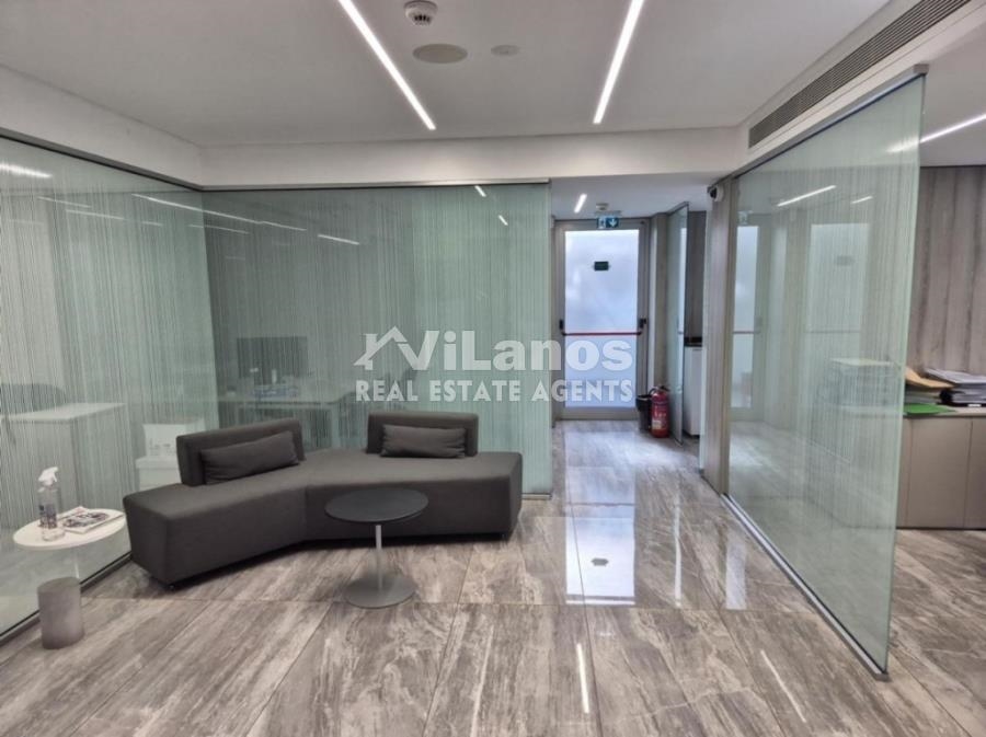 (Προς Ενοικίαση) Επαγγελματικός Χώρος Γραφείο || Λεμεσός/Λεμεσός - 300 τ.μ, 9.000€ 