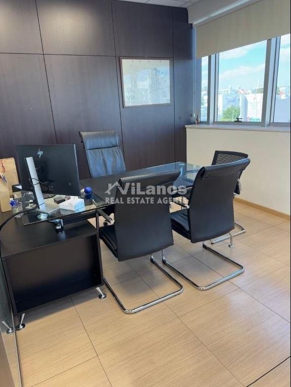 (用于出租) 商业中心 办公室 || Limassol/Limassol - 160 平方米, 4.800€ 