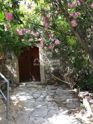 (Продажа) Жилая Особняк || Лимассол/Лофу - 50 кв.м, 2 Спальня/и, 190.000€ 